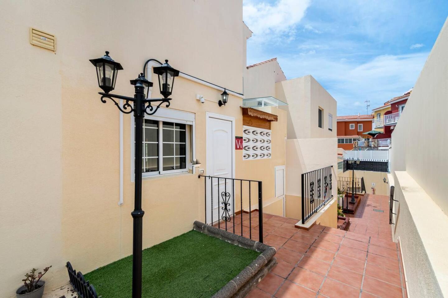 Villa Aspen Gran Canaria Arguineguin Exterior photo